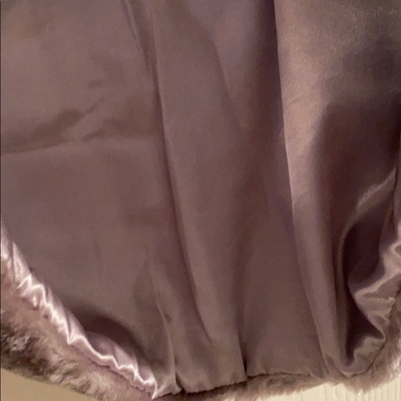 NWT faux fur vest - Picture 7 of 8